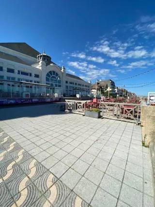 Appartement Elegant Au Coeur De Cabourg Zewnętrze zdjęcie